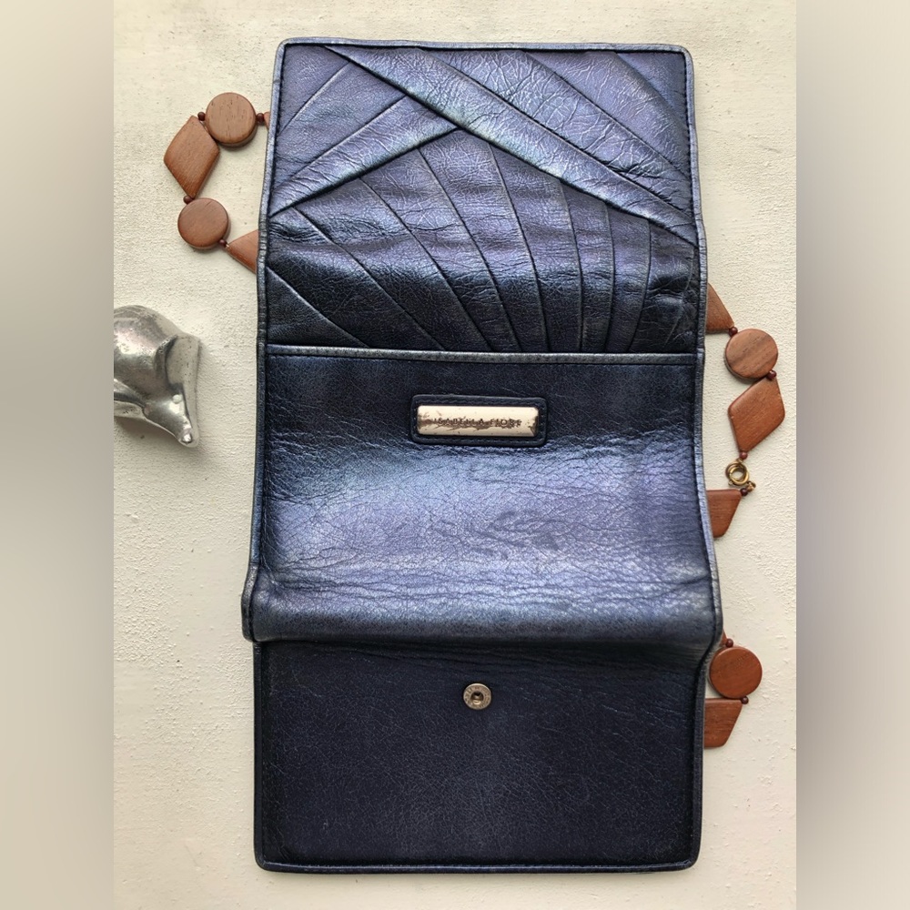 Isabella Fiore 100% leather wallet - metallic blue - rare hard to find - Picture 6 of 17
